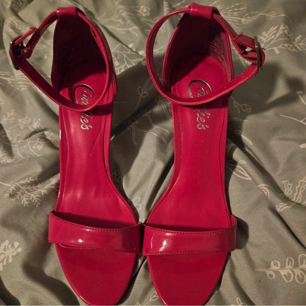 Kohl's Red Suede Heels Classic Design